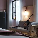 Hotel Mob Paris Les Puces Saint-Ouen (Seine-Saint-Denis)