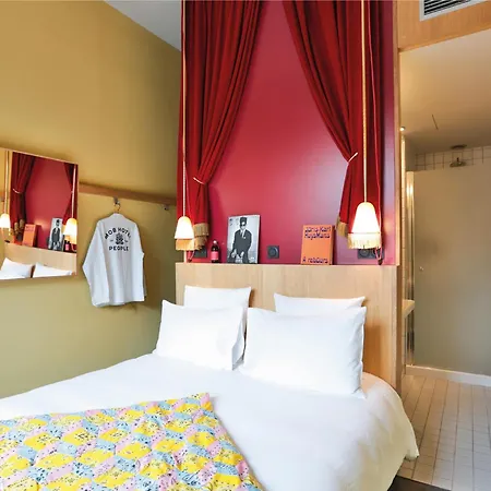 Hotell Mob Paris Les Puces Saint-Ouen (Seine-Saint-Denis)