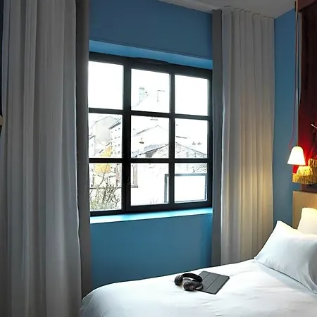 Hotel Mob Paris Les Puces Saint-Ouen (Seine-Saint-Denis)