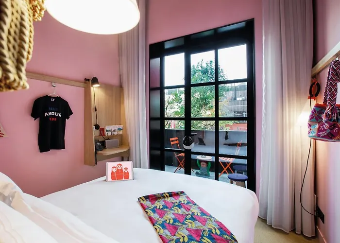 Hotel Mob Paris Les Puces Saint-Ouen (Seine-Saint-Denis)