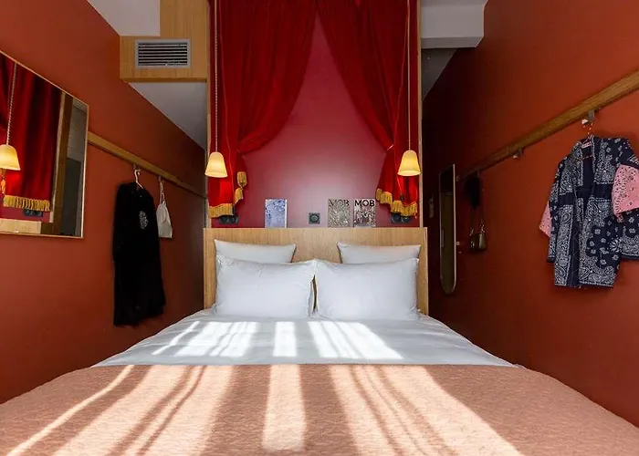 Mob Paris Les Puces Hotel Saint-Ouen (Seine-Saint-Denis)