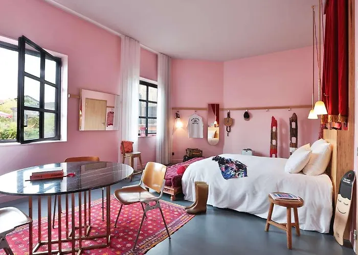 Hotel Mob Paris Les Puces Saint-Ouen (Seine-Saint-Denis)