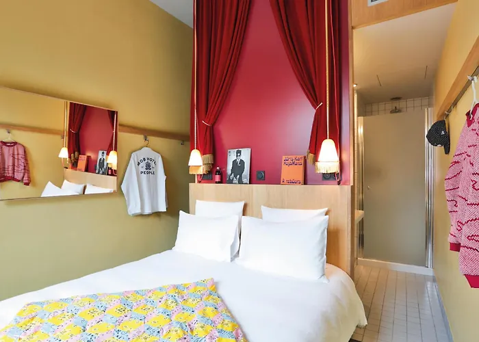 Hotel Mob Paris Les Puces Saint-Ouen (Seine-Saint-Denis)