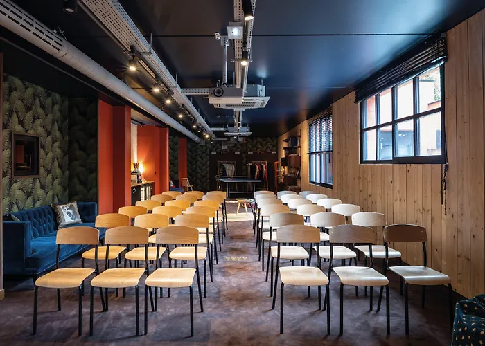 Hotel Mob Paris Les Puces 3*