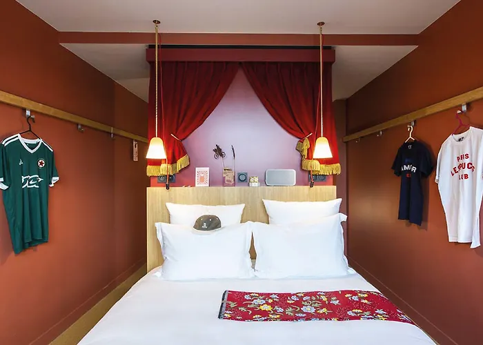 Mob Paris Les Puces Hotel Saint-Ouen (Seine-Saint-Denis)
